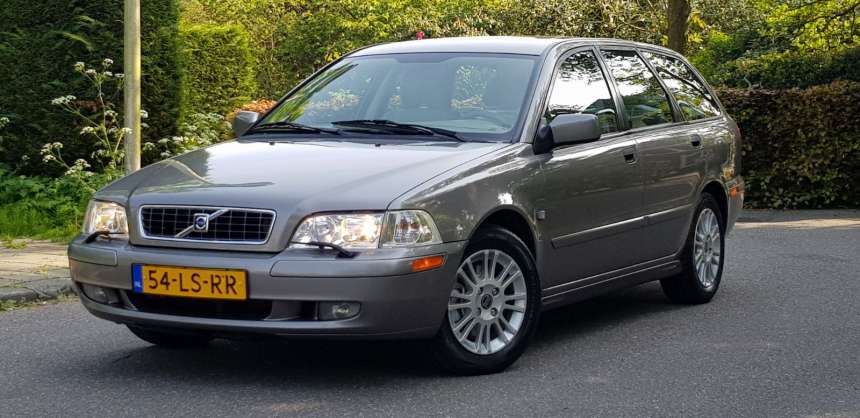 Volvo V40 Airco / Trekhaak / Cruisecontrol / Stoelverwarming