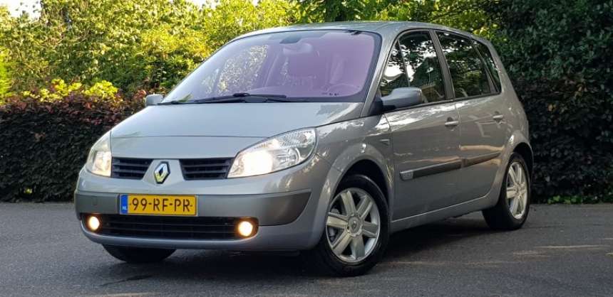 Renault Scenic 1ste eigenaar / Trekhaak / Automatische airco / Volledig onderhouden /NAP