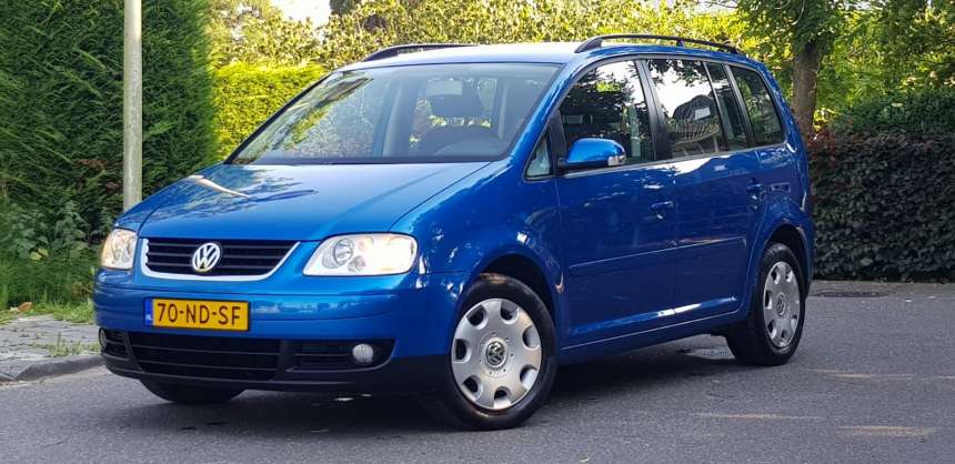 VW Touran Nieuwe APK / Airco / Trekhaak / Cruise control / Elektrische ramen / NAP