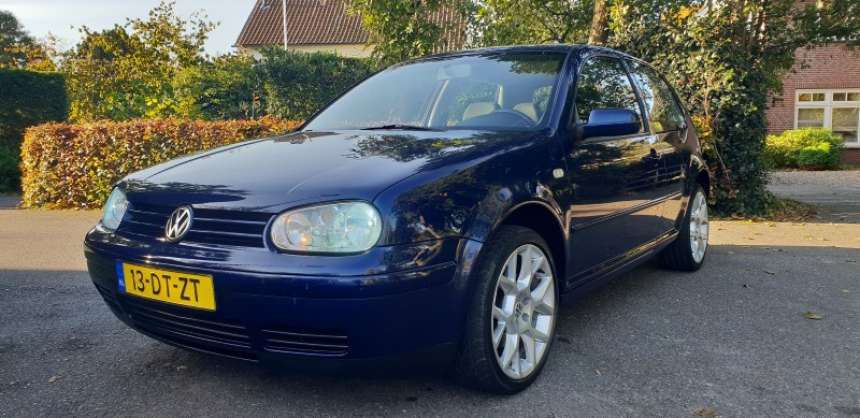 Volkswagen Golf Automatische airco / Sportstoelen / Lichtmetalen velgen