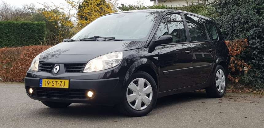 Renault  Grand Scenic 7 zits / Automaat / Panoramadak / Trekhaak / Automatische airco / 